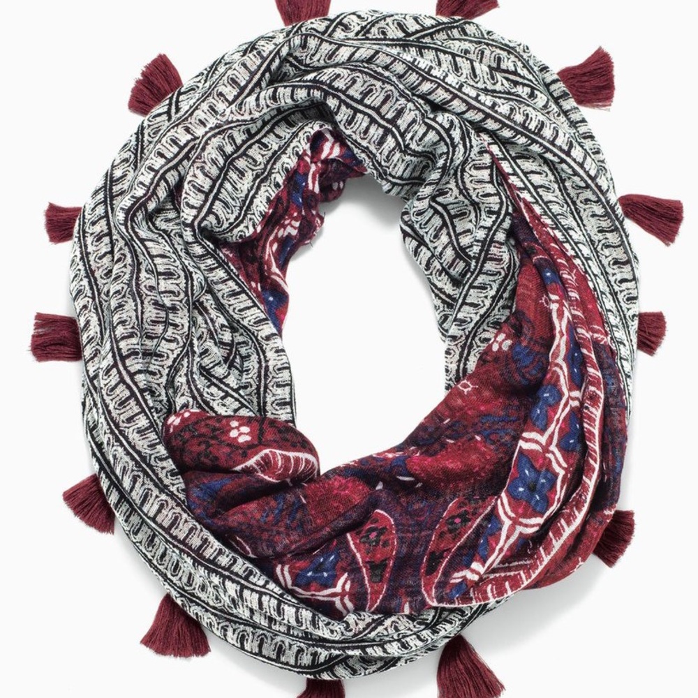Stella & Dot Reversible infinity scarf